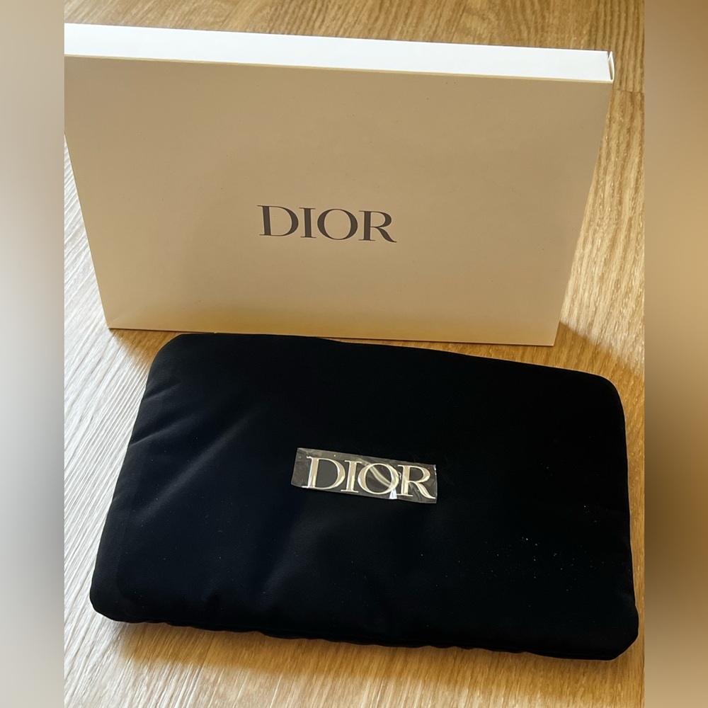 ✨Authentic Dior Black Pouch